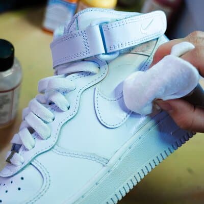 Custom Your Sneakers Into a Piece Of Art in Paris 2