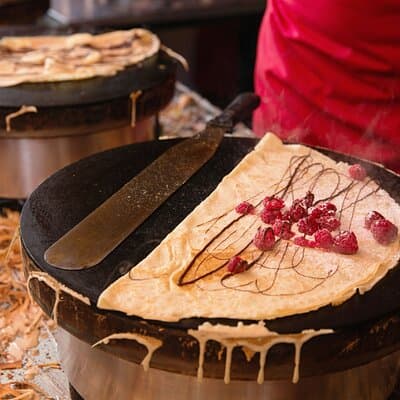 All Inclusive Food & History Tour of Montmartre with Local Guide 3