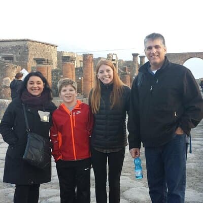Private Transfer from Rome to Positano with Stop a Pompeii