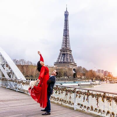 Your private photographer in Paris (-; 3