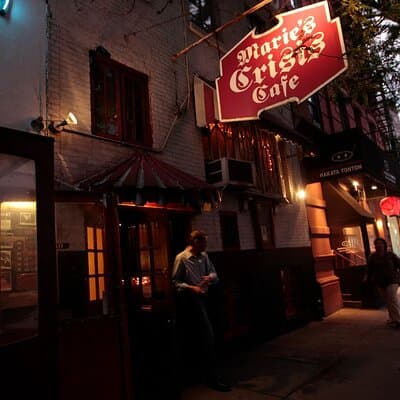 2-Hour Spanish Nightlife Guided Walking Tour of Greenwich Village 3