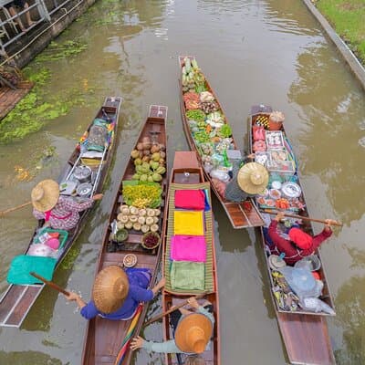 Railway and Floating Markets with Free Brunch