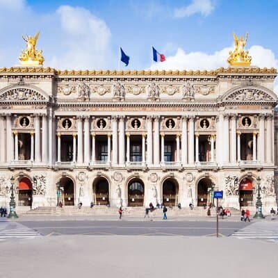 Paris Tour with Palais Garnier, Madeleine Church and Louvre 2