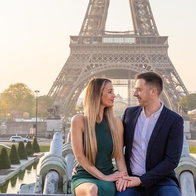 Private Guided Professional Photoshoot by the Eiffel Tower 5