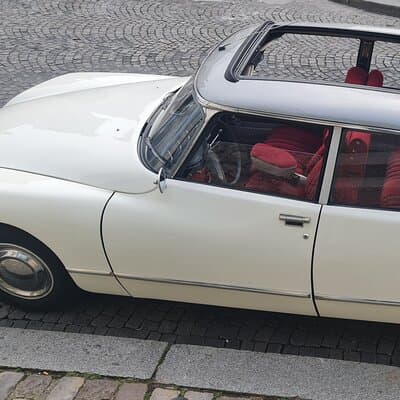 Paris City Tour 1h00 Citroën DS Vintage with Open Roof 5