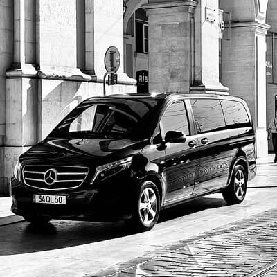 Transfer from Lisbon Airport to Lisbon city 3
