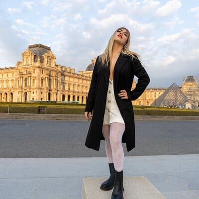 Louvre Area Photo Shoot - Paris Photographer