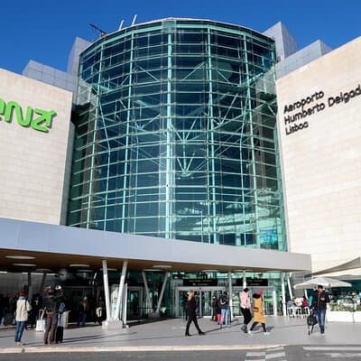 Transfer from Lisbon Airport to Lisbon city 2