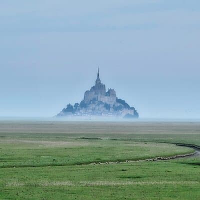 Private transport from Paris to Mont-Saint-Michel 4