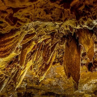 From Lisbon:Fátima Spiritual Journey & Largest Caves in Portugal 4