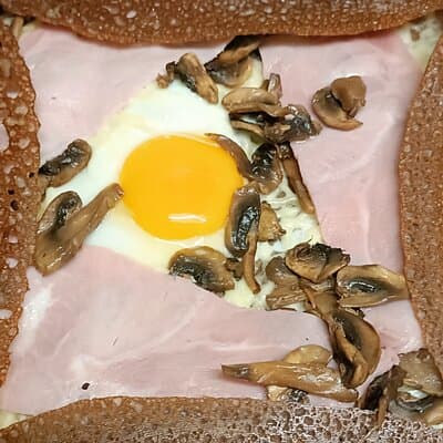 Private Galette & Crêpe Cooking Class + Host table diner
