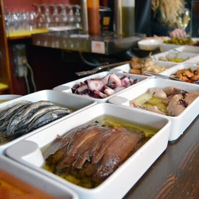 Bodega Barcelona Barrio Tradition in Bulk 4