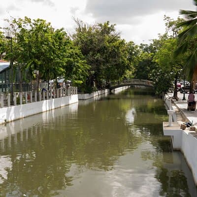 See Bangkok your way with a Personal Private Tour Guide 3