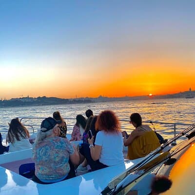 Sunset Cruise with Dinner in Bosphorus 3
