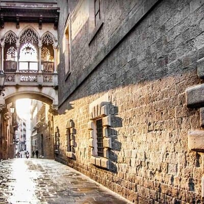 Private Tour of 2 hours and a half of the Civil War in Barcelona 2