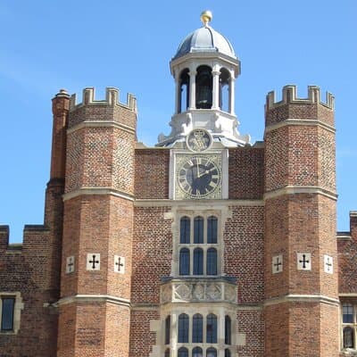 Hampton Court Palace Private Tour - discovering the excesses of Henry VIII 2