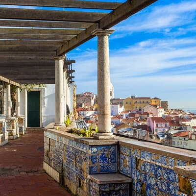 Medieval Lisbon Private Guided Tour for Kids and Families 4