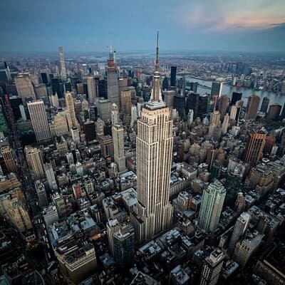 NYC Helicopter Proposal Tour with Photos and Champagne 4