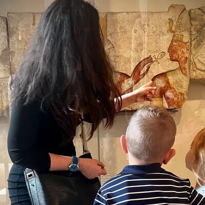 Private Louvre Tour in Paris for Kids and Families 3