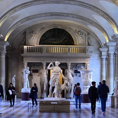 Louvre Late Opening Guided Tiny Group Tour