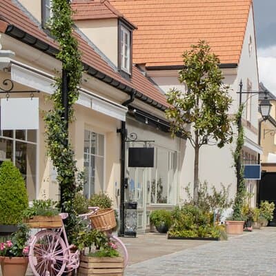 Shopping day at La Vallée Village from Paris 2