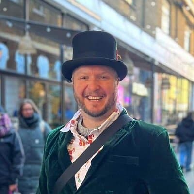 2 Hours Rock and Roll Historical Walking Tour in London 2