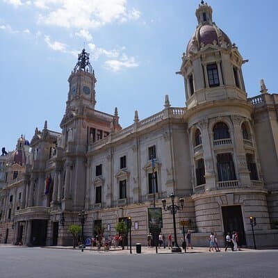 Private Transfer From Barcelona To Valencia With a 2 Hour Stop 5