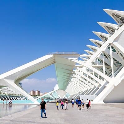 Private Transfer From Barcelona To Valencia With a 2 Hour Stop 4