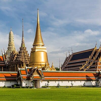 Old Bangkok Royal Palace and Temples with China Town