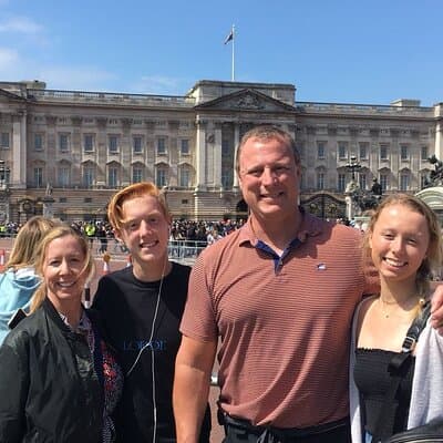 London Highlights Family-Friendly Walking Tour with Top Guide 4