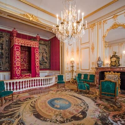 Loire Valley Chateaux from Paris Private Tour 3
