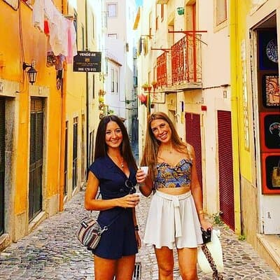 Half day Private Tour 4h Historical Lisbon Center w/ Tasting