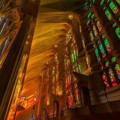 Private Golden Hour Tour: Sagrada Familia & Park Güell Sunset 2