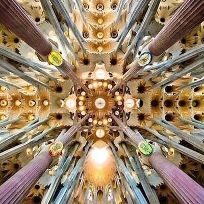 Private Golden Hour Tour: Sagrada Familia & Park Güell Sunset