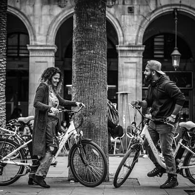 Private Barcelona E-Bike Experience with Iconic Photo Stops 2