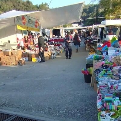 From Lisbon: Traditional Market, Mafra, Ericeira & Crafts 3