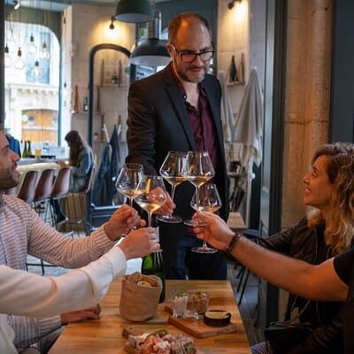 Paris Wine Tasting Experience in Montmartre 3