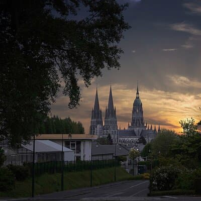 Private Transfer From Paris to Bayeux 5