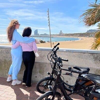 3 Hours Barcelona Guided Gaudi E-Bike Tour 3