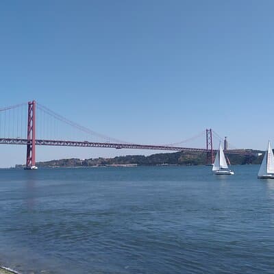 Lisbon: Arrábida Park, Sesimbra, Christ the King private tour 5