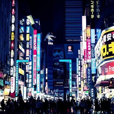 Shinjuku Golden-gai and Kabuki-cho Bar Hopping with Master Guide 5