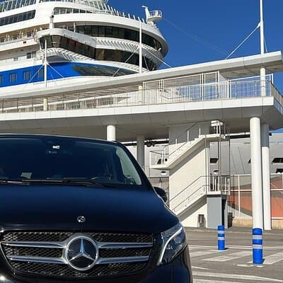 Private Transfer from Barcelona to the Port (or vice versa) 4