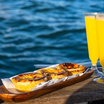 Private sailboat tour in Lisbon 2
