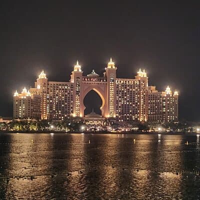Dubai after Dark City Highlights with Dinner, Guide and Transfer 3