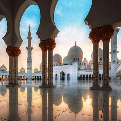 Abu Dhabi City Tour transfer from Dubai Shared Bus 3