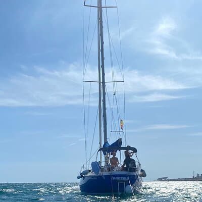 Private sailboat tour Naval Roo400 5