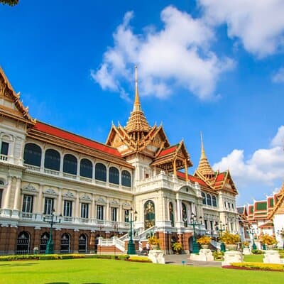 Bangkok Best Two Temples Emerald & Reclining Buddha + GrandPalace
