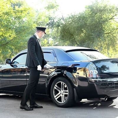 Private One-way Transfer John F. Kennedy Airport To New York 4