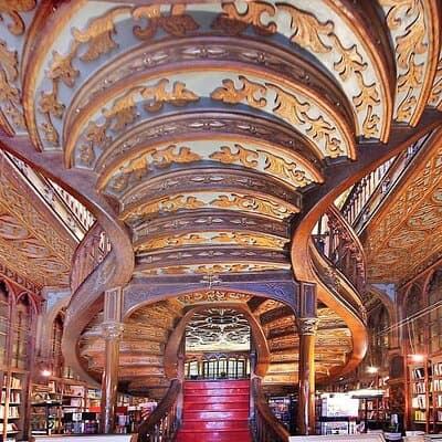 Porto Private Day Trip from Lisbon by Mercedes 3