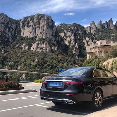 Private Transfer from Barcelona to Montserrat Round Trip 2
